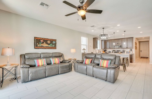 Tucson House | Lovely Tucson Home w/Private Pool & Fire Pit!