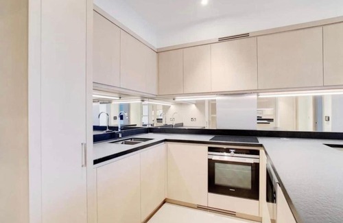 Vauxhall Apartment | Lovely two bedroom serviced apartment
