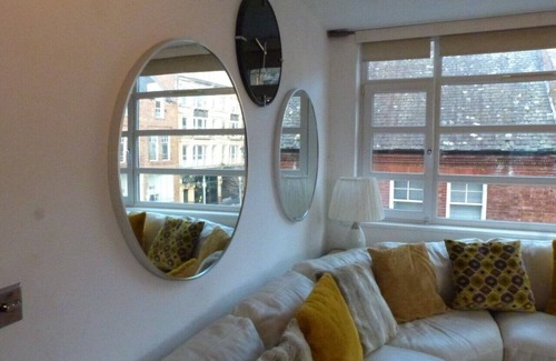 Newcastle-upon-Tyne Apartment | Lovely Two Bedroom Flat in the VERY CENTRE of Newcastle