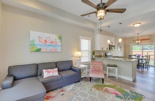Ocean Isle Beach House | Lovely Vacation Home about 1 Mi to Ocean Isle Beach!