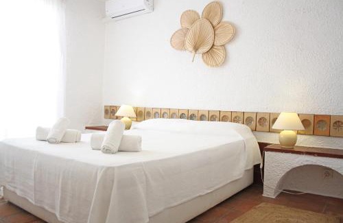 Cambrils House | Lovely villa next to the beach