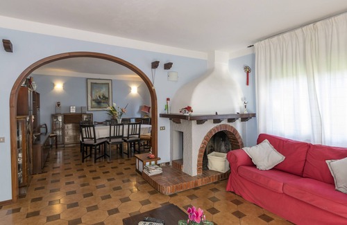 San Lorenzo a Vaccoli Villa | Lovely villa with panoramic pool & gardens between Lucca & Pisa