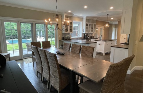 Katama House | Lovely Vineyard home w/4 master suites & heated pool - 5 min from the beach!