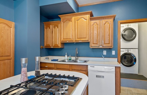 Longbranch House | Lovely Water View at The Chowder House on Filucy Bay