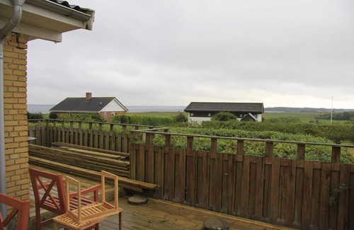 Ronbjerg House | Loverly holiday Cottage in Ørding Ferieby with view over the Limfjord.