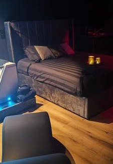Bourg-Saint-Christophe Apartment | LoveroomXspa