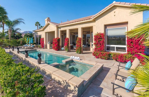La Quinta House | LOW APRIL RATES! Villa Santorini PGA West Stunning Golf retreat