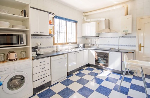 Carcabuey House | Low cost house, incredible location in the center of Andalucia, AC, WIFI, 12 pax.