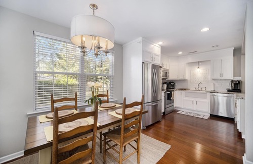 Charleston House | Low Country Escape near Folly Beach & Downtown Charleston