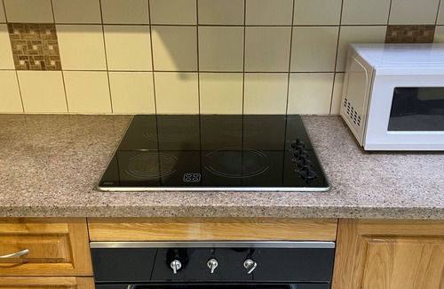 Granville House | Low price clean linen free stuff G2 sleep 15 persons