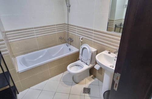 Sheikh Zayed Road Apartment | Low-Priced Studio for Rent in Dubai