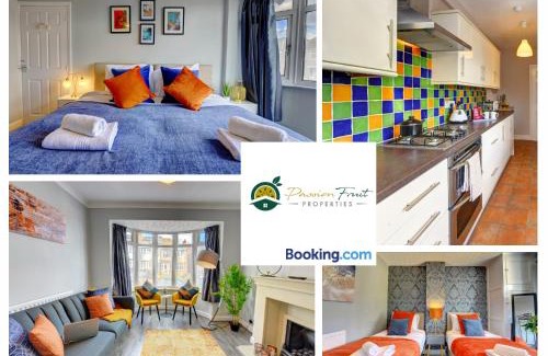 Holbrooks House | Low Rate 3 Bedroom House Very Close To Coventry Building Society Arena aka Ricoh Arena, Sleeps 8, Free Driveway Parking and Free Wi-Fi, with Garden - RRN