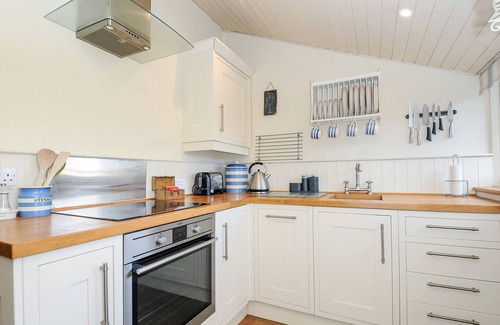 Boscastle Cottage | LOWEN COTTAGE, pet friendly, character holiday cottage in Boscastle