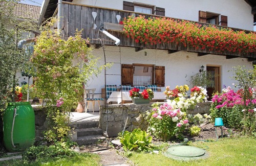 Fischbachau Apartment | "Löwenzahn" apartment with mountain view, terrace & Wi-Fi
