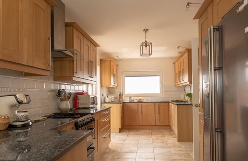 Woolacombe Apartment | Lower Upover - Woolacombe-4 Bed-Sleeps 7-tjsluo
