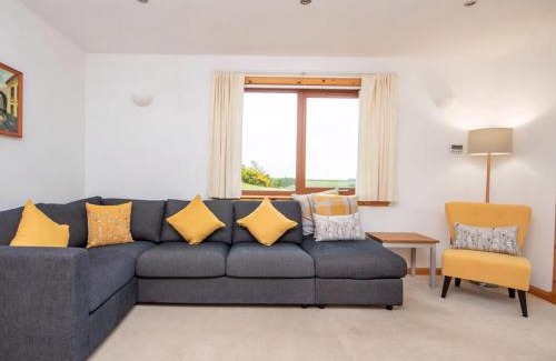 Dornoch House | Lower Whinhill