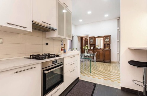 San Giovanni Apartment | LR Blue - Your Holiday Home in Central Rome for family and friends!