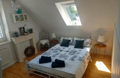 Surwold House | Luana`s White Cottage