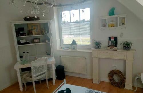Surwold House | Luana`s White Cottage