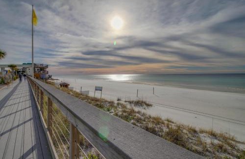 Sandestin Hotel | Luau I 7205