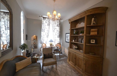 Lucca Historical Center Apartment | Lucca City Center - Intimate Space and Close To The Walls!