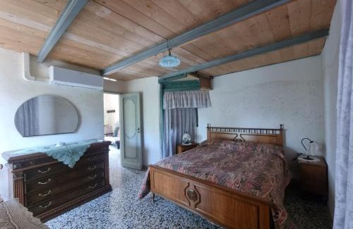 Montescaglioso House | Luce