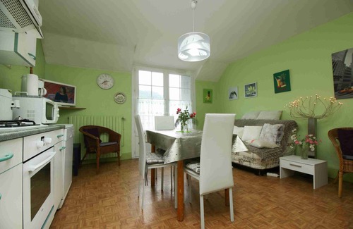 Bagneres-de-Luchon Apartment | Luchon Apartment T2 Downtown Balcony Garden Wifi # 6