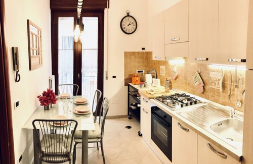 Historical Downtown Salerno Apartment | Luci d'Artista "Come d'Incanto" Apt Historical Center