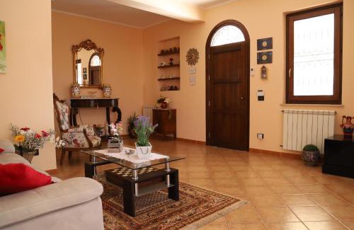 Cinisi Villa | Lucy's cottage