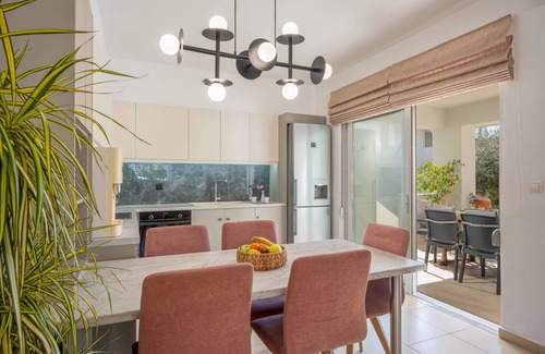 Adele Apartment | Luisa Holiday Home