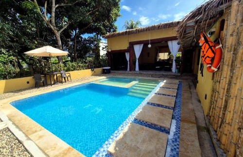 Melgar Villa | Lujosa villa con piscina y cine privado