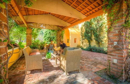 El Tuito Villa | Lujosa Villa rodeada de coníferas ideal para eventos o renta familiar