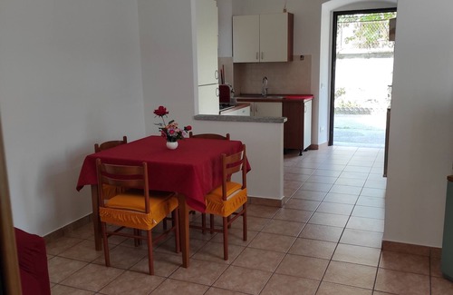 Lecco Apartment | Luke's House