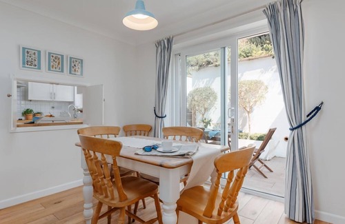 West Lulworth Cottage | Lulwind - walking distance to Lulworth Cove