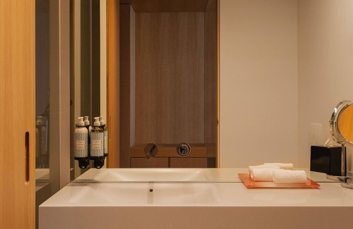 Sao Jorge de Arroios Hotel | Lumen Hotel & The Lisbon Light Show