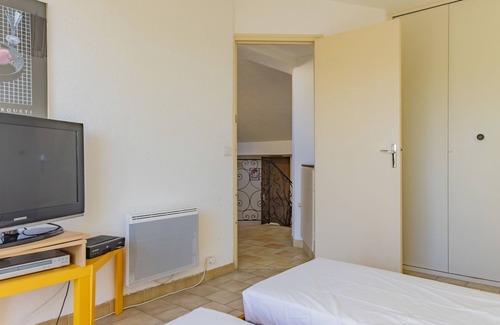 Vinsobres House | Lumière by Interhome