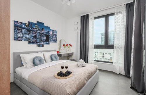 Mirow Apartment | Lumina Premium Apartments on 15th Floor