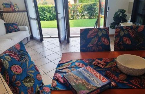 Rivoltella Apartment | Luminoso Trilocale con Piscina e Giardino privato