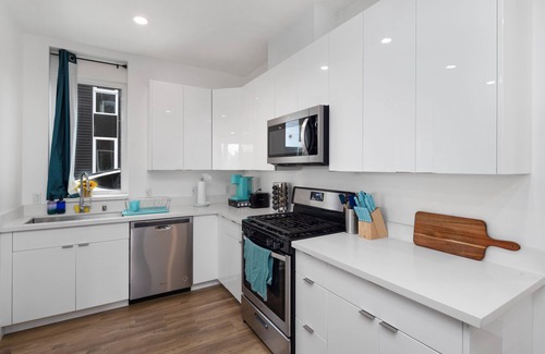 Old Town House | Luminousness Reflection 4B2.5B Home