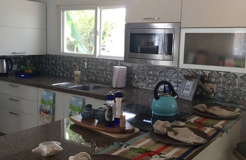 Tarabana House | Luna in Paradise