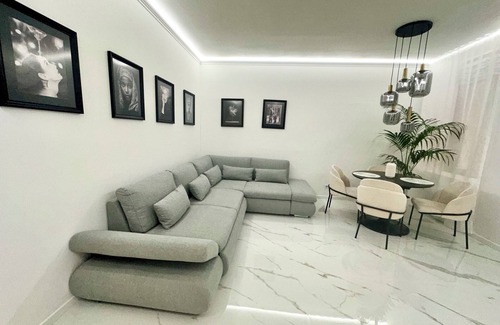 Borgo San Leonardo Apartment | Luna Luxury Suite Bergamo Center