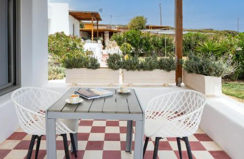 Milos Apartment | Luna Rossa Milos - Moon Kiss