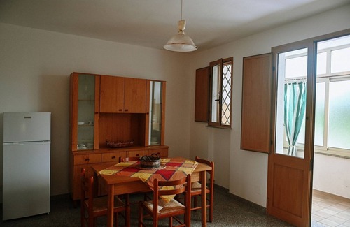 Castro Marina Apartment | LupinoHouse Accommodation Terrace SX