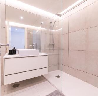 Santo Amaro Apartment | Lusíadas 53 2ºD - Beautiful two-bedroom apartment