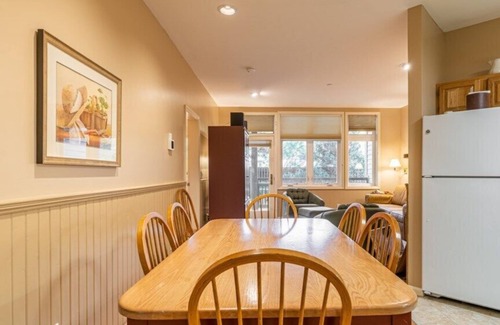 Jeffersonville Condo | Lush Club Wyndham Smugglers Notch, 1 Bedroom Suite