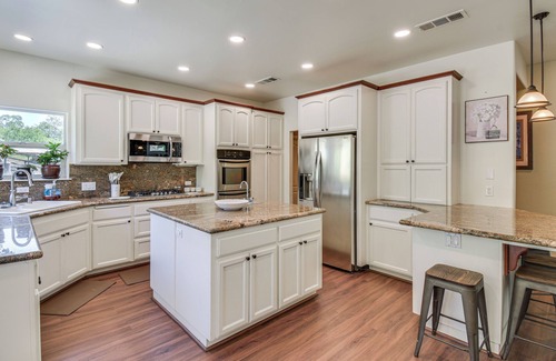 Yosemite Lakes House | Lush Coarsegold Getaway w/Private Pool & Patio