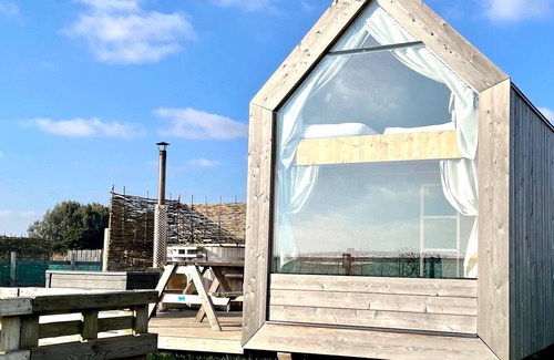 Brightlingsea Cottage | Lushna Petite 6 at Lee Wick Farm Glamping