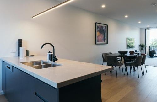 Adelaide Central Business District House | Lusso - Rooftop Views 3BR 3BTH 4 Level Townhouse