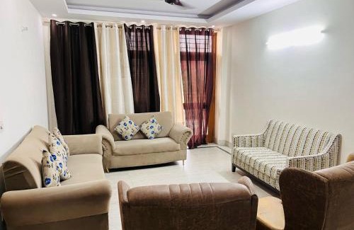 Udyog Vihar Hotel | Luvi Casa