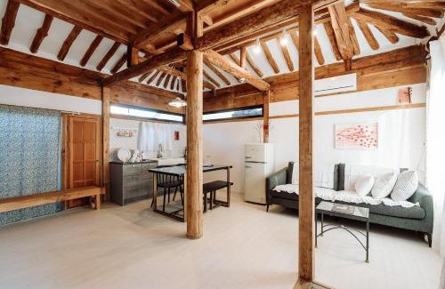 Jeonju House | Luwa Private Pension